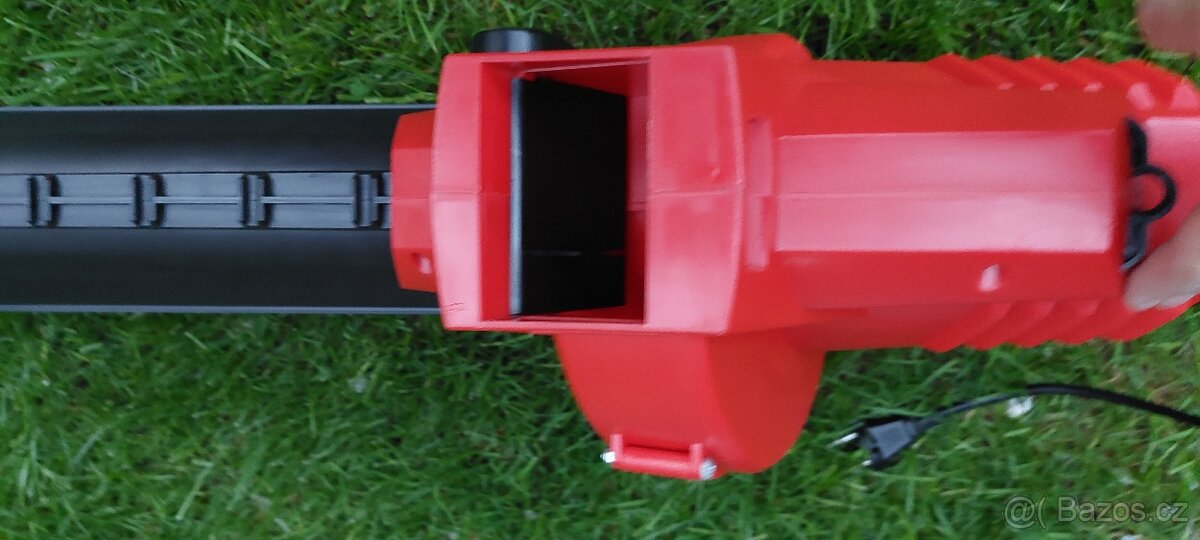 Vysavač listí HECHT 3001 - 13