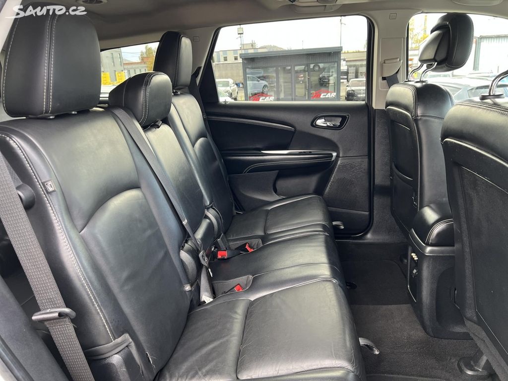 🚗 Fiat Freemont 2.0MJT 4x4 AUTOMAT KŮŽE 7MÍST - 13