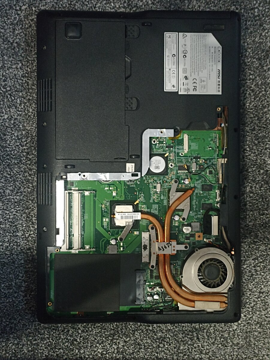 Funkční notebook MSI na náhradní díly - 13