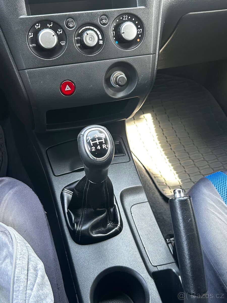 Mitsubishi Outlander 2.0 100 kW 2004 - 13