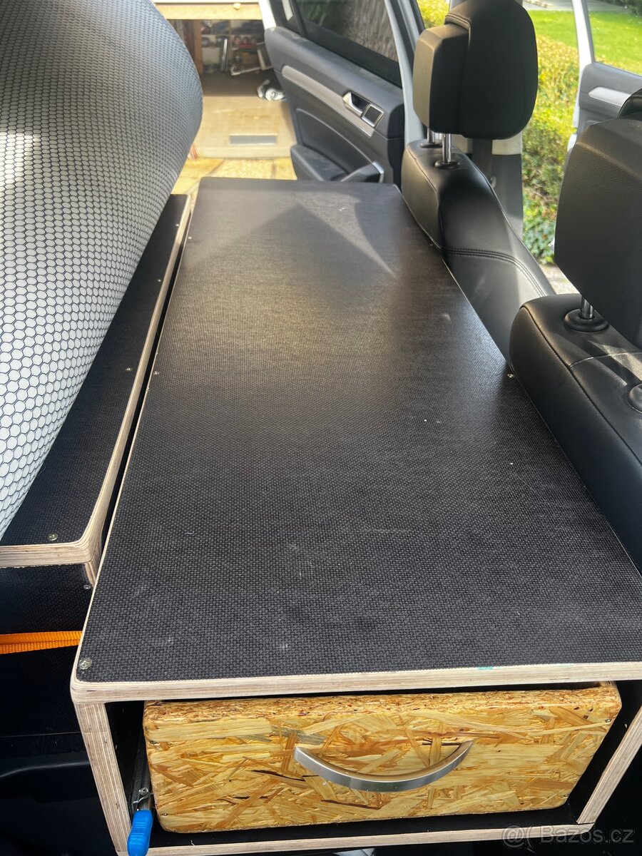 Vestavba do auta - 13