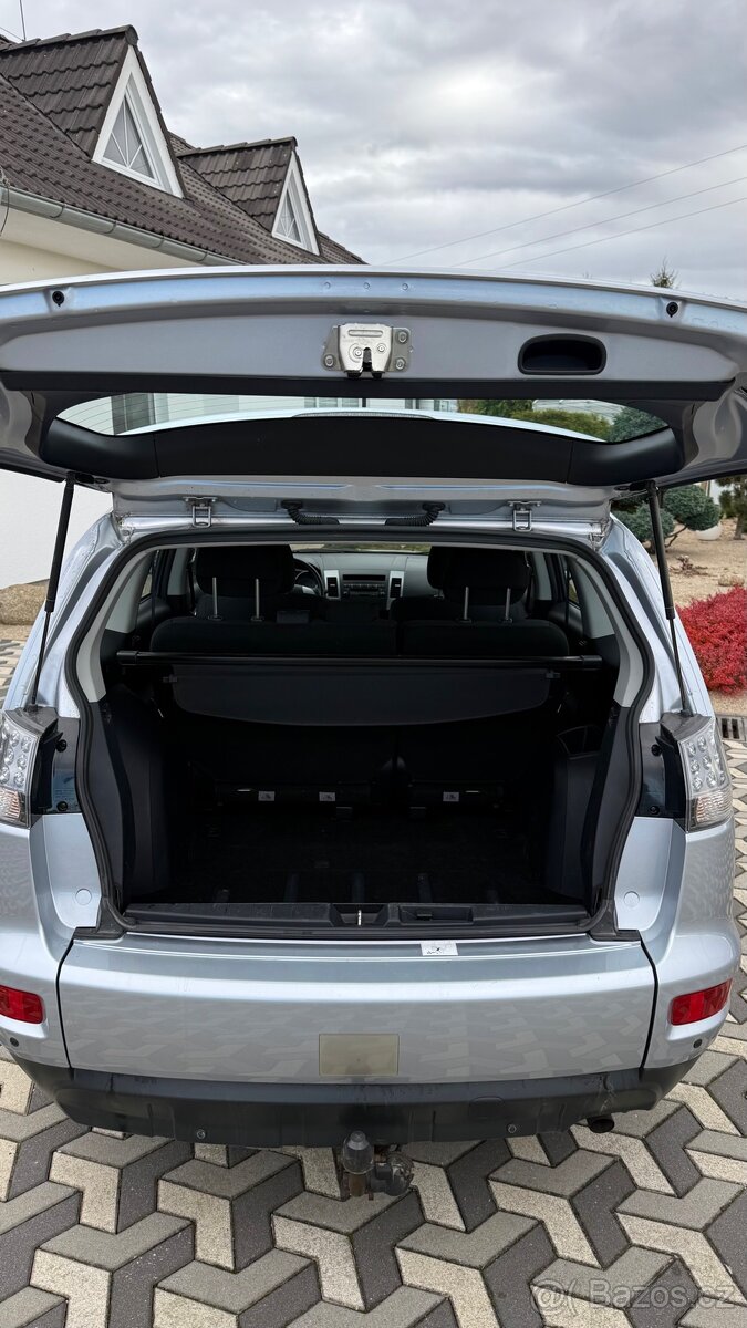 MITSIBISHI OULANDER 2.0i 108kw - 13