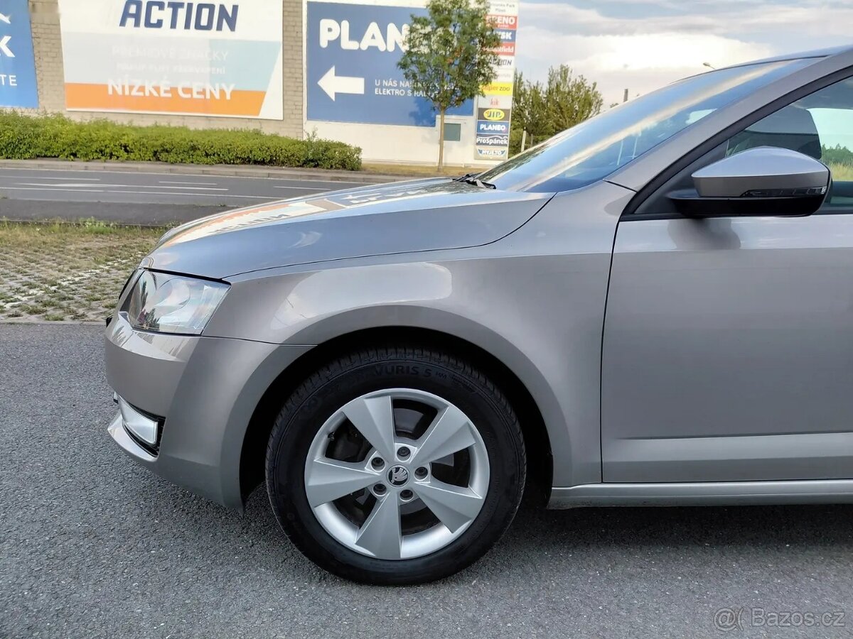 Škoda Octavia, 1.6TDI 4x4 2.MAJ EXTRA PĚKNÁ - 13