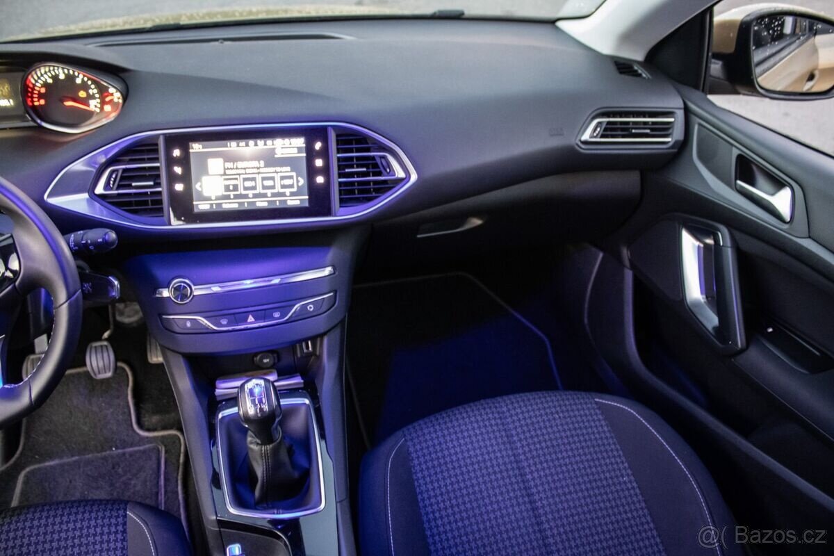 Peugeot 308 1.6 BlueHDi 73kW MT/5 - 13