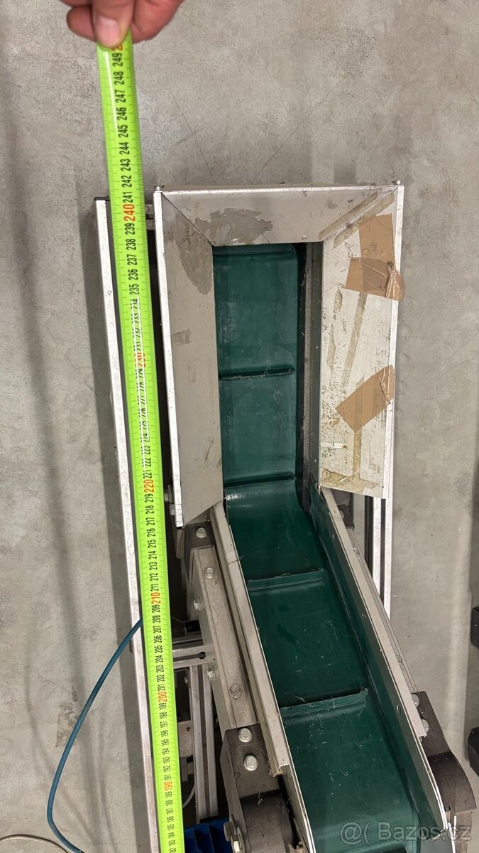 Pásový dopravník s programováním - 13