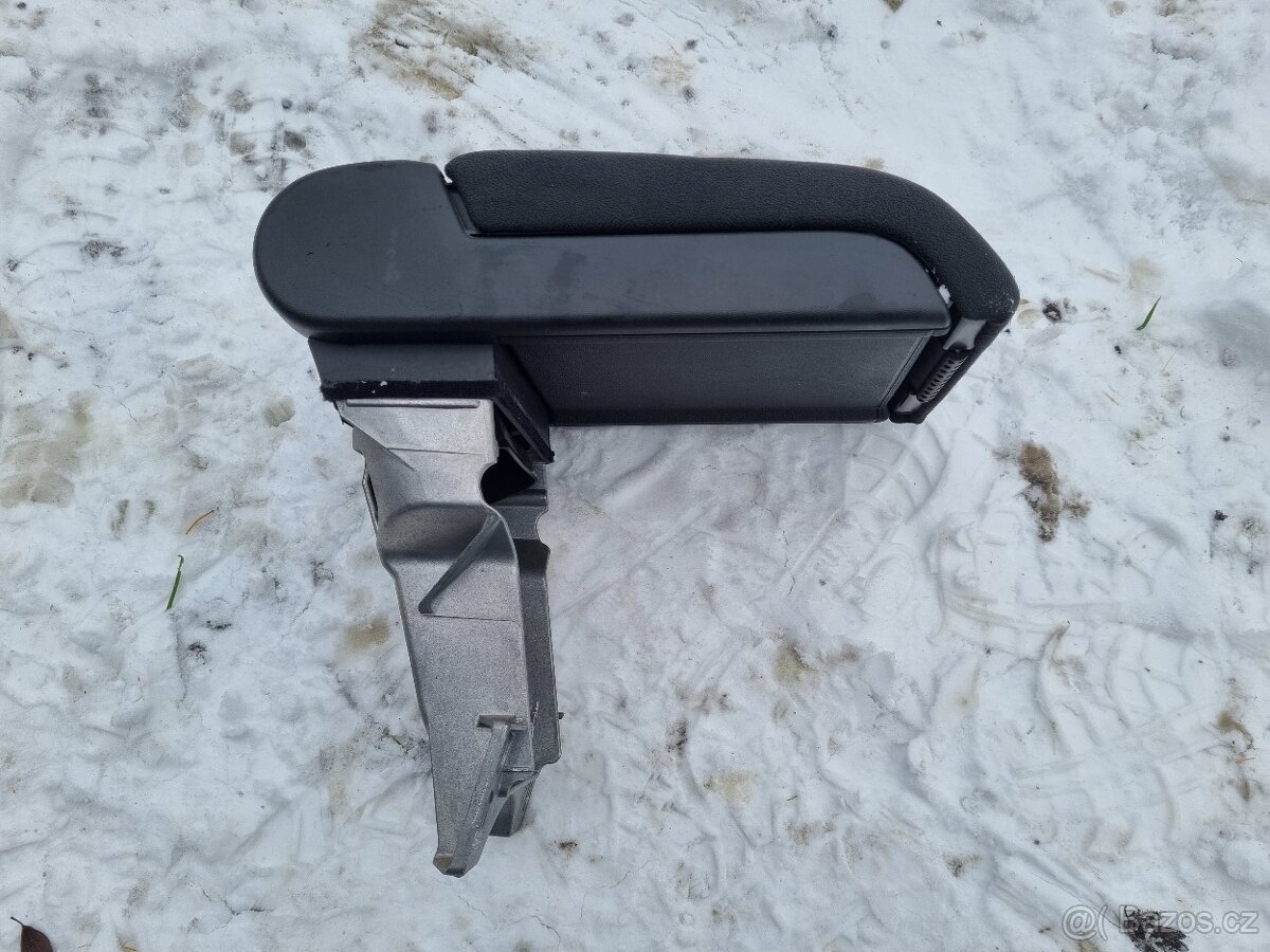 Opel Vectra C facelift kombi - náhradní díly - 13