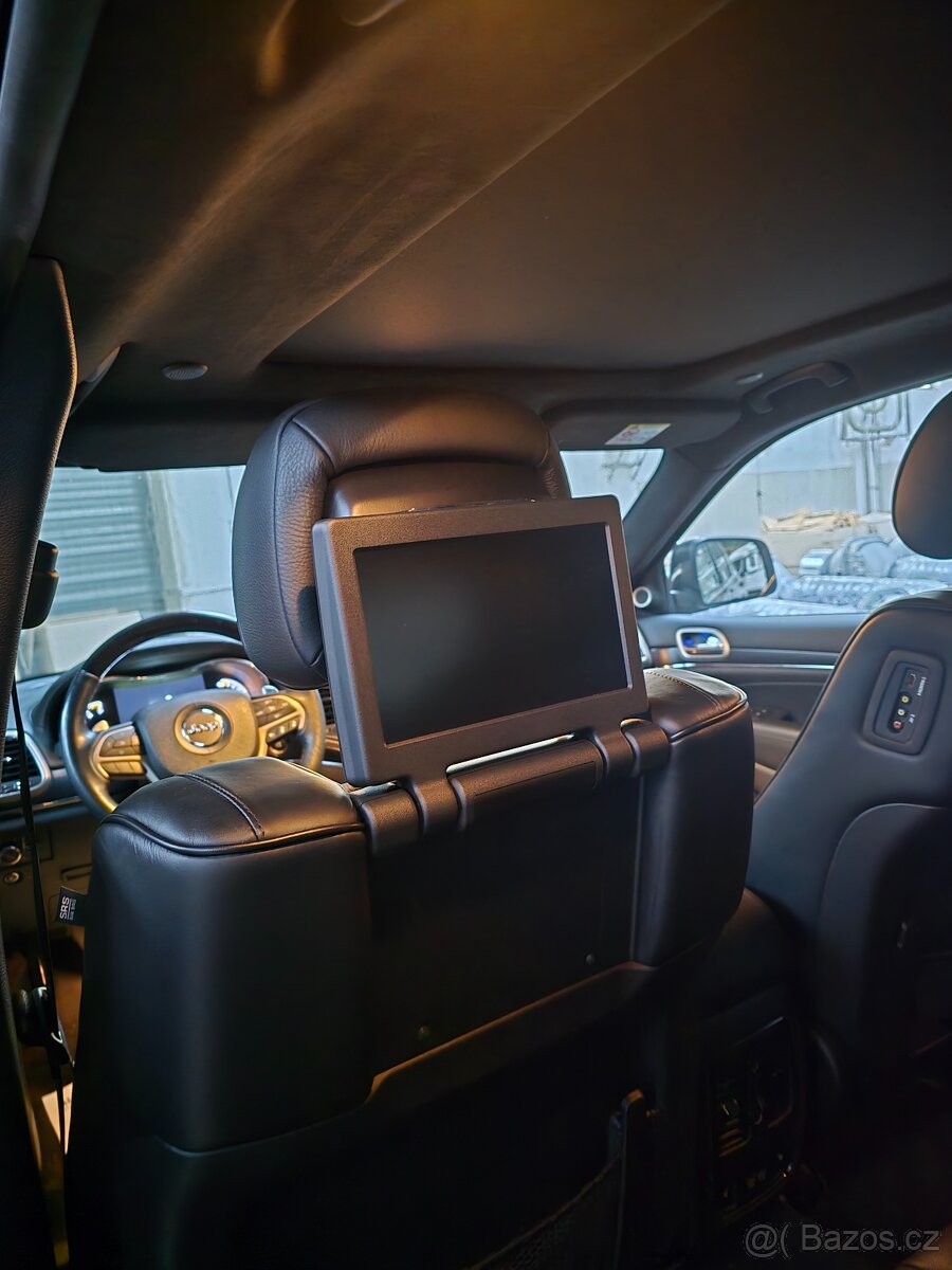 Jeep Grand Cherokee - 13