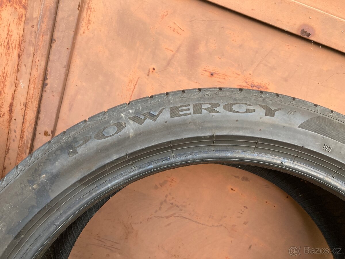 Letní pneu 255/40/20 Pirelli - 13