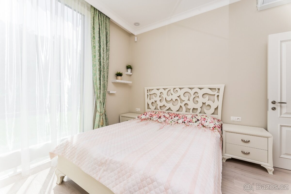 Prodej luxusní vily v Troji - 13