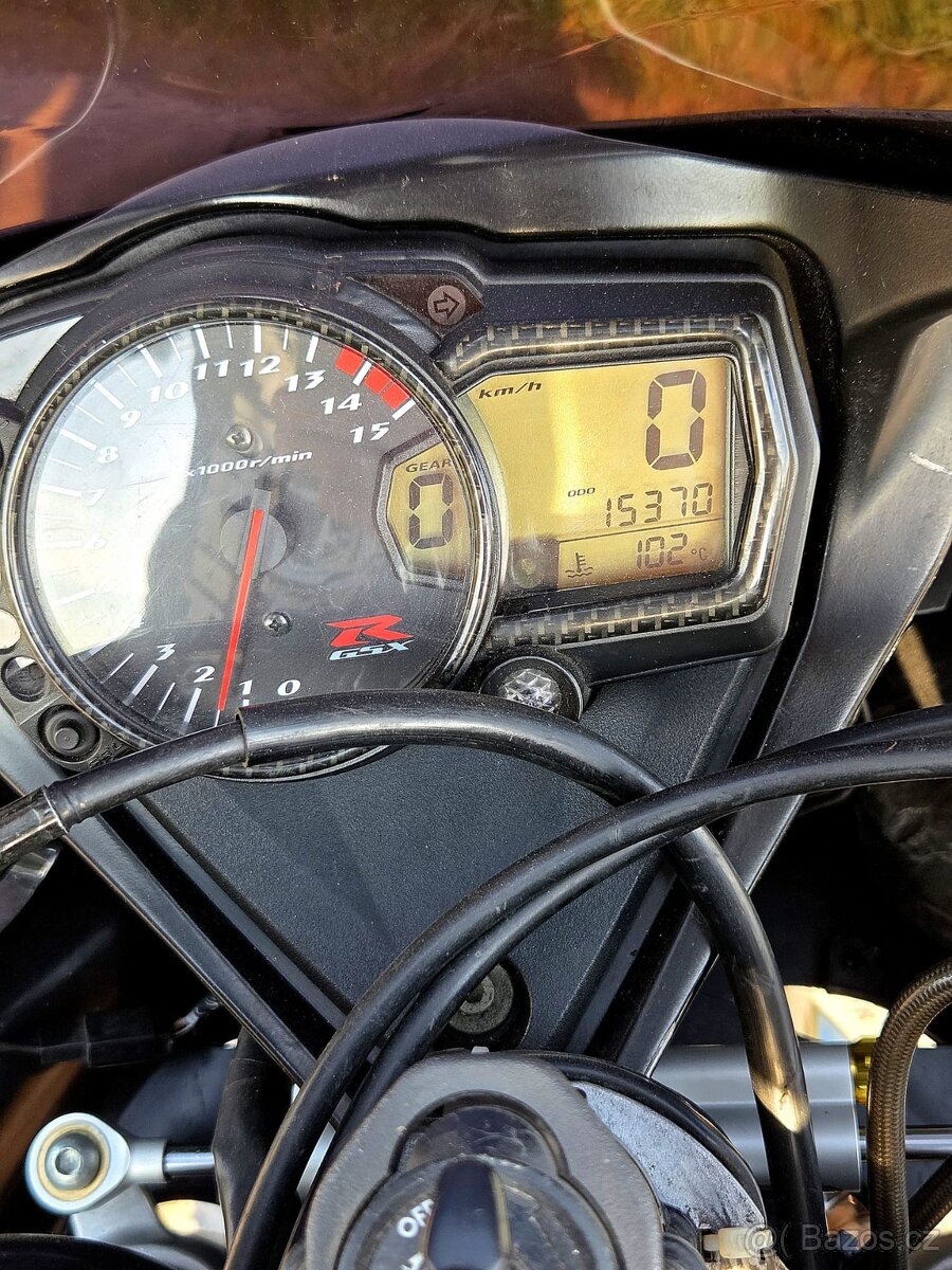 Suzuki GSXR - 13