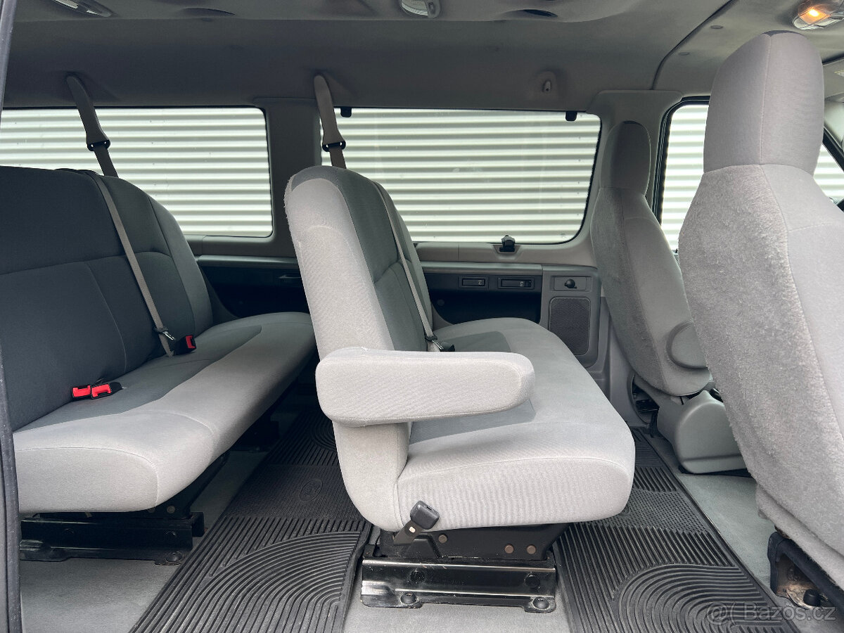 Ford Econoline E350, 1.majitel, 50 500 km, 8 míst - 13