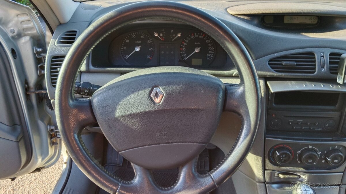 Renault Laguna 1.8 - 13