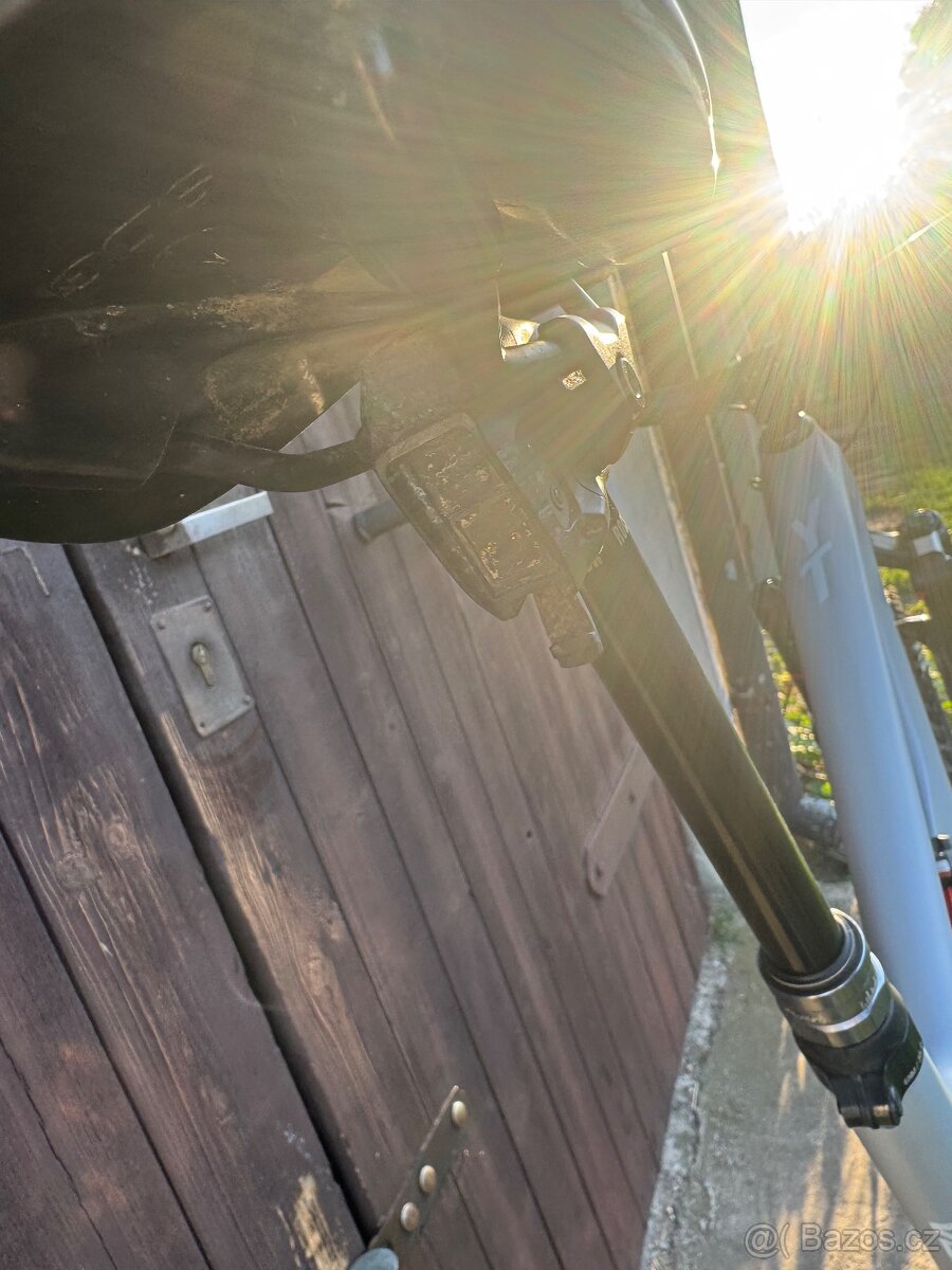 Celoodpruzene horske karbonove kolo velikost XXL - 13