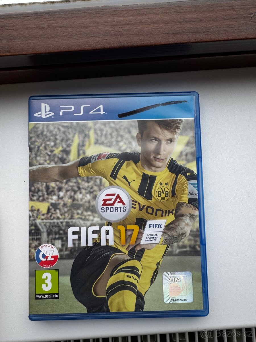 Prodám PS4 1TB - 13