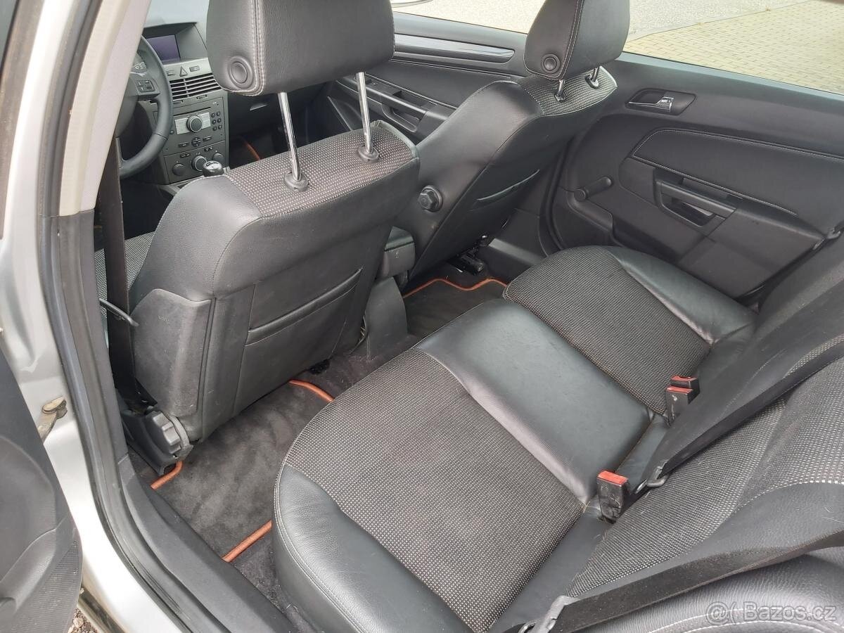 Opel Astra 2.0T 125kw - 13