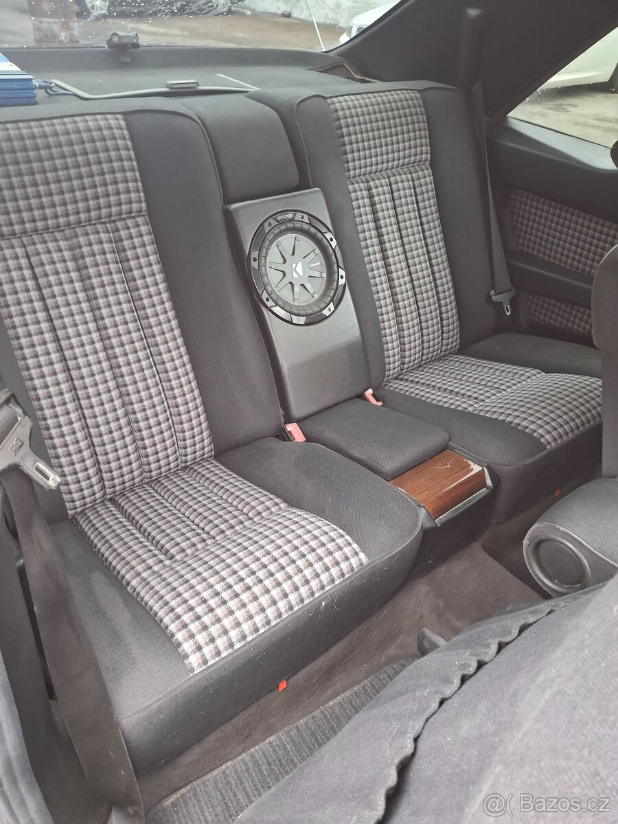 Mercedes w124 coupe - 13