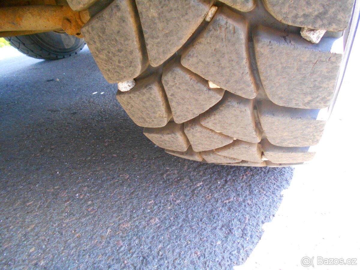 IVECO MP340 E 37 H 8x4 - 13