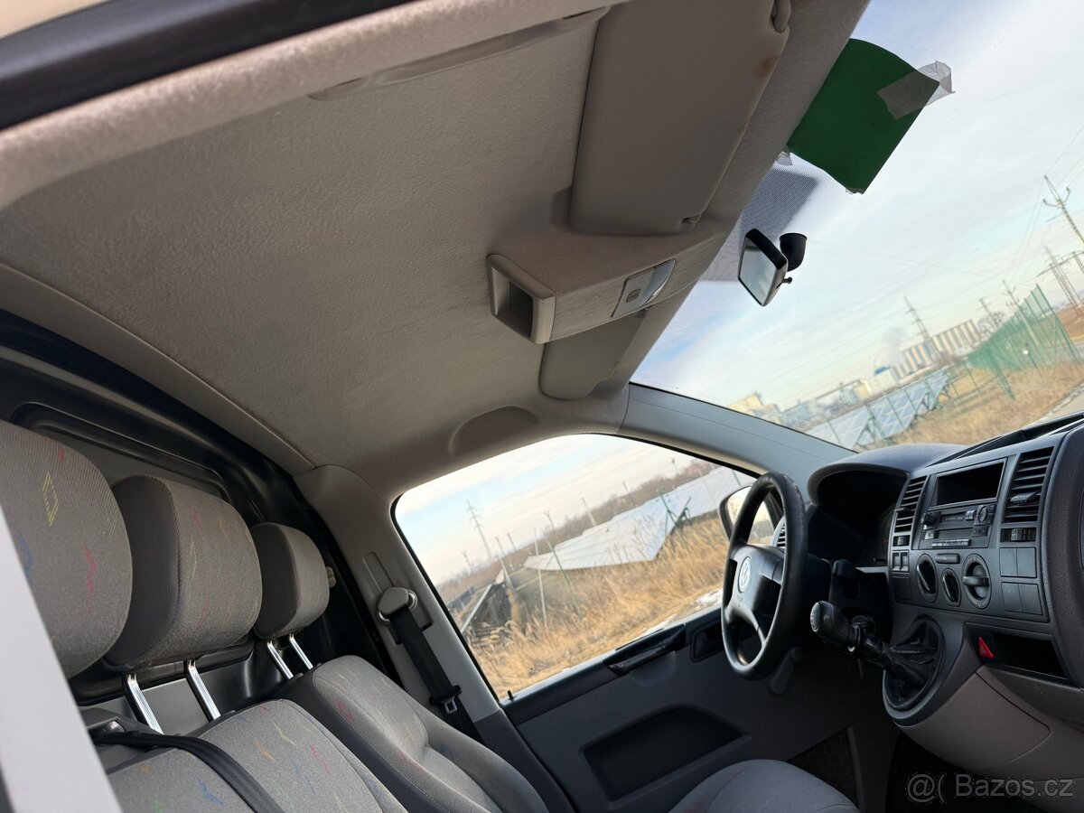 VW Transporter T5 - 13