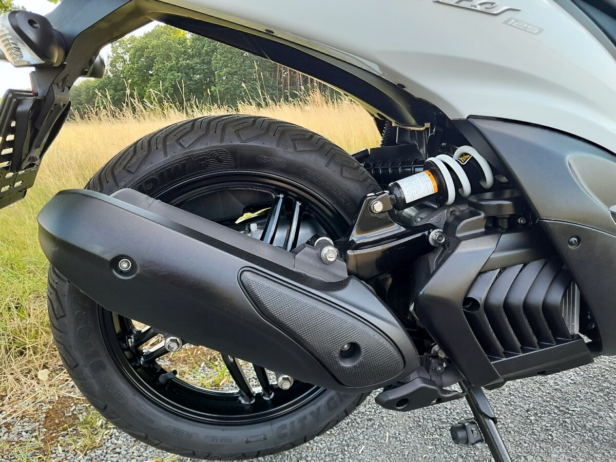 Yamaha Xenter 125i - 13