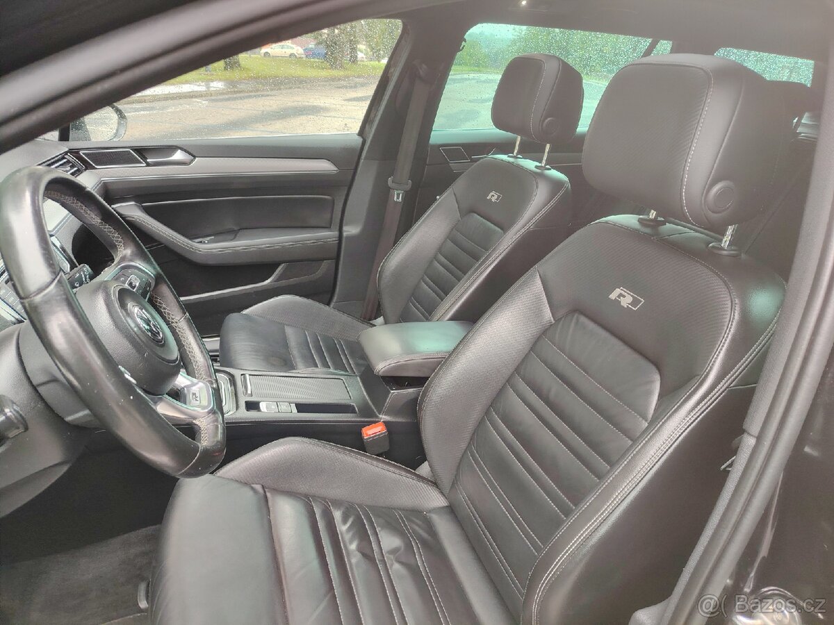 Volkswagen Passat R LINE - 13