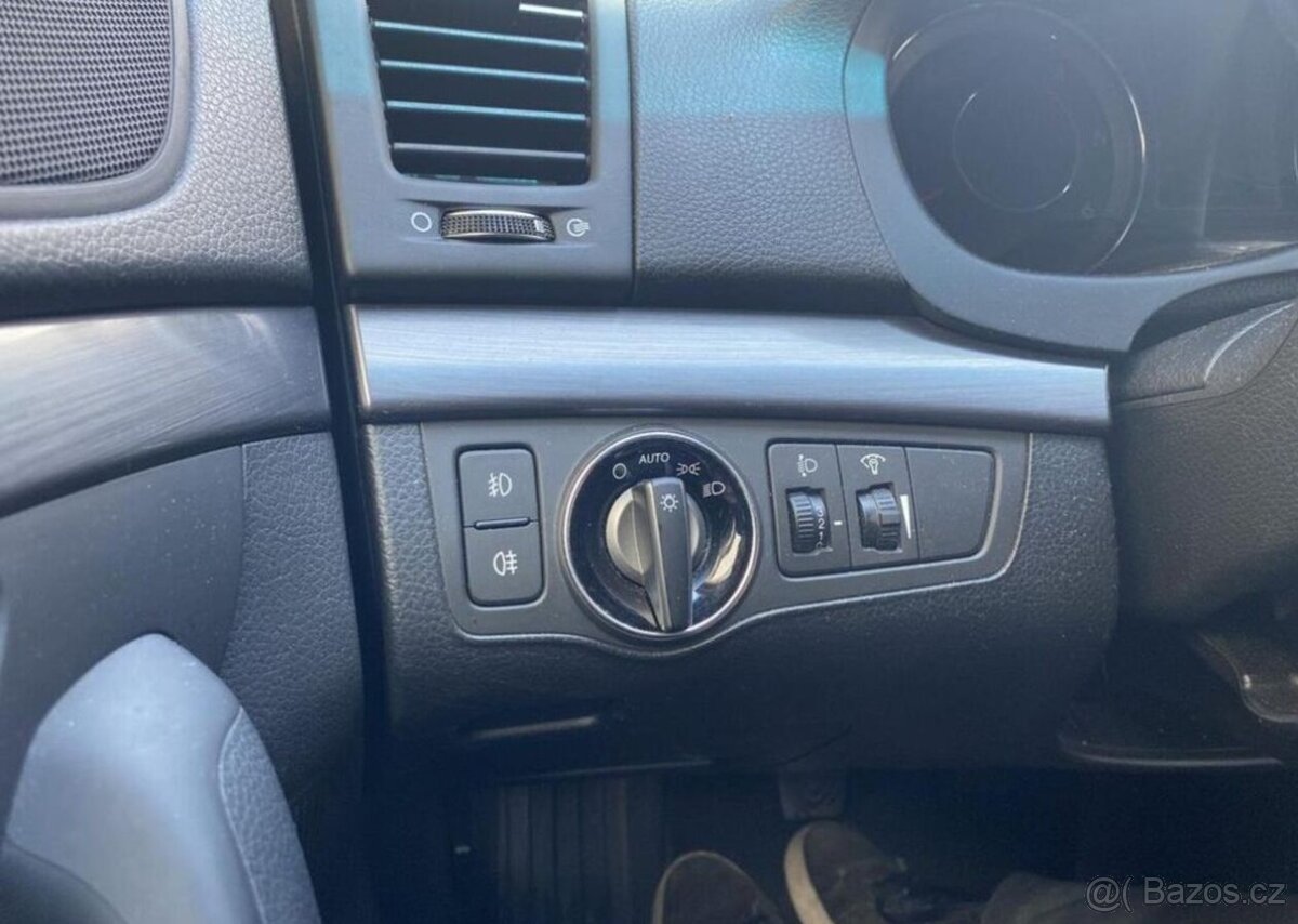 Hyundai i40 1.7-104kW-NAVI - 13