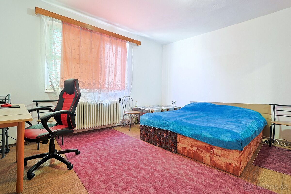 Dům - ubytovací komplex — Cerhovice, ev.č. 00438 - 13