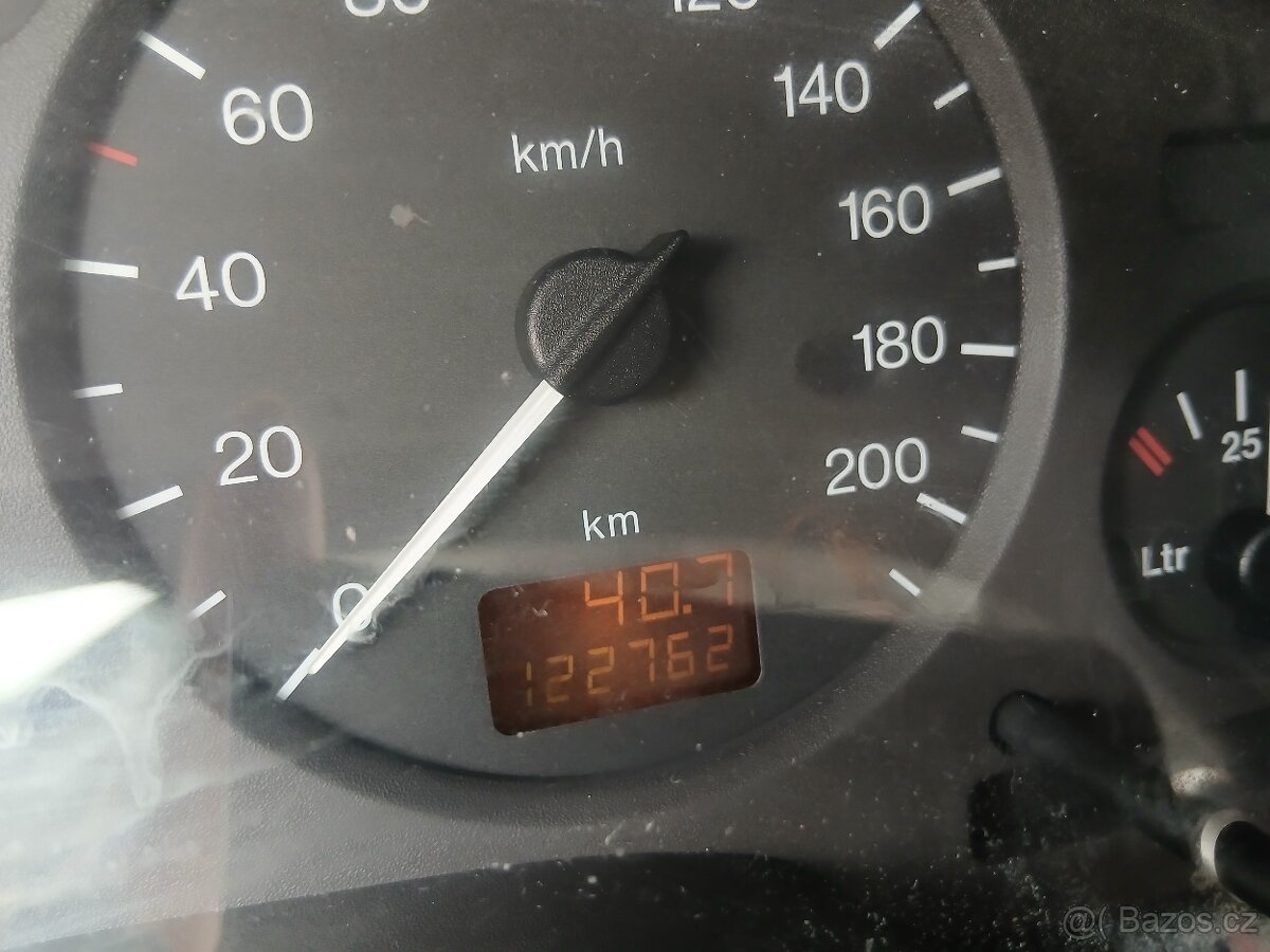 Opel Astra 1.2i - 13