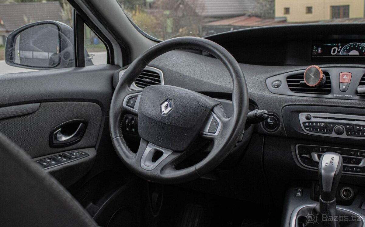 Renault Scenic 2.0 CVT 2011 - 13