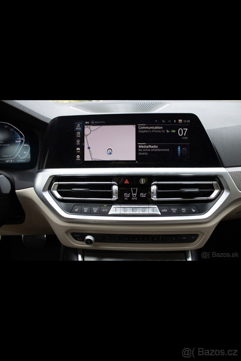 BMW 330e Touring M Sport 2022 – plná výbava, stav jako nový - 13