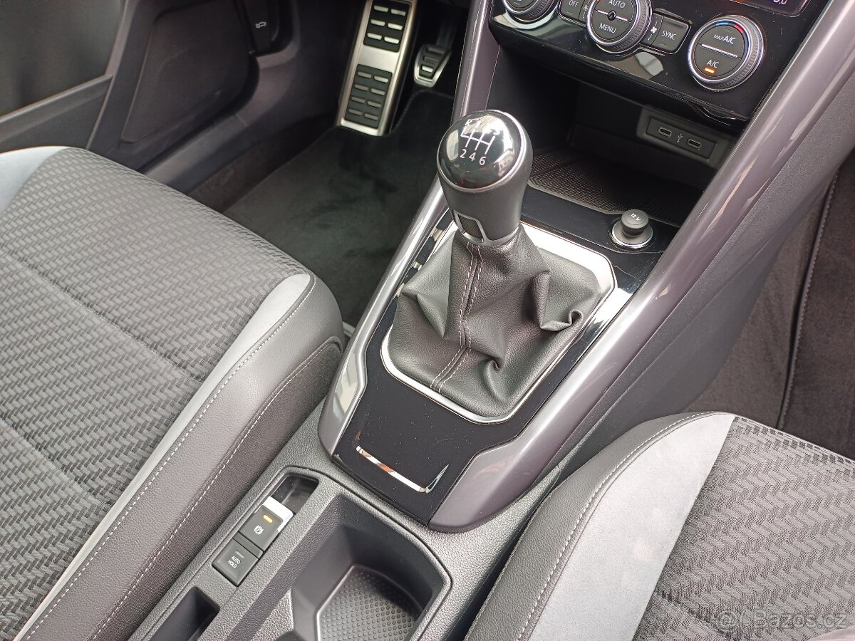 VW T-Roc Sport 1.5TSI 110kW R-Line Manual - záruka Autodraft - 13