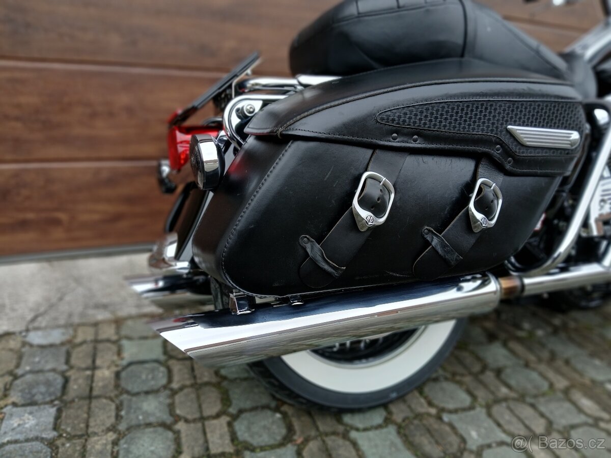 Harley-Davidson FLHRC Road King Classic 88 - 13