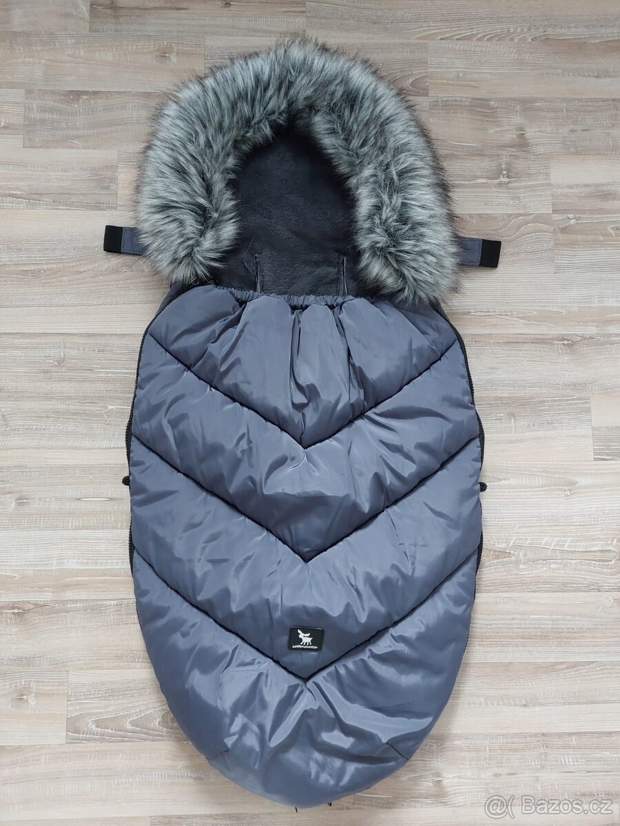 Prodám kočárek vojkombinaci Joolz day 3 Studio graphite grey - 13