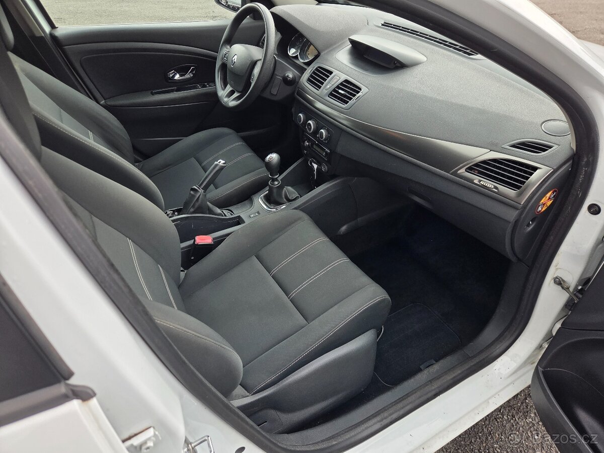 RENAULT MEGANE 1.6 16V 2015 - 13
