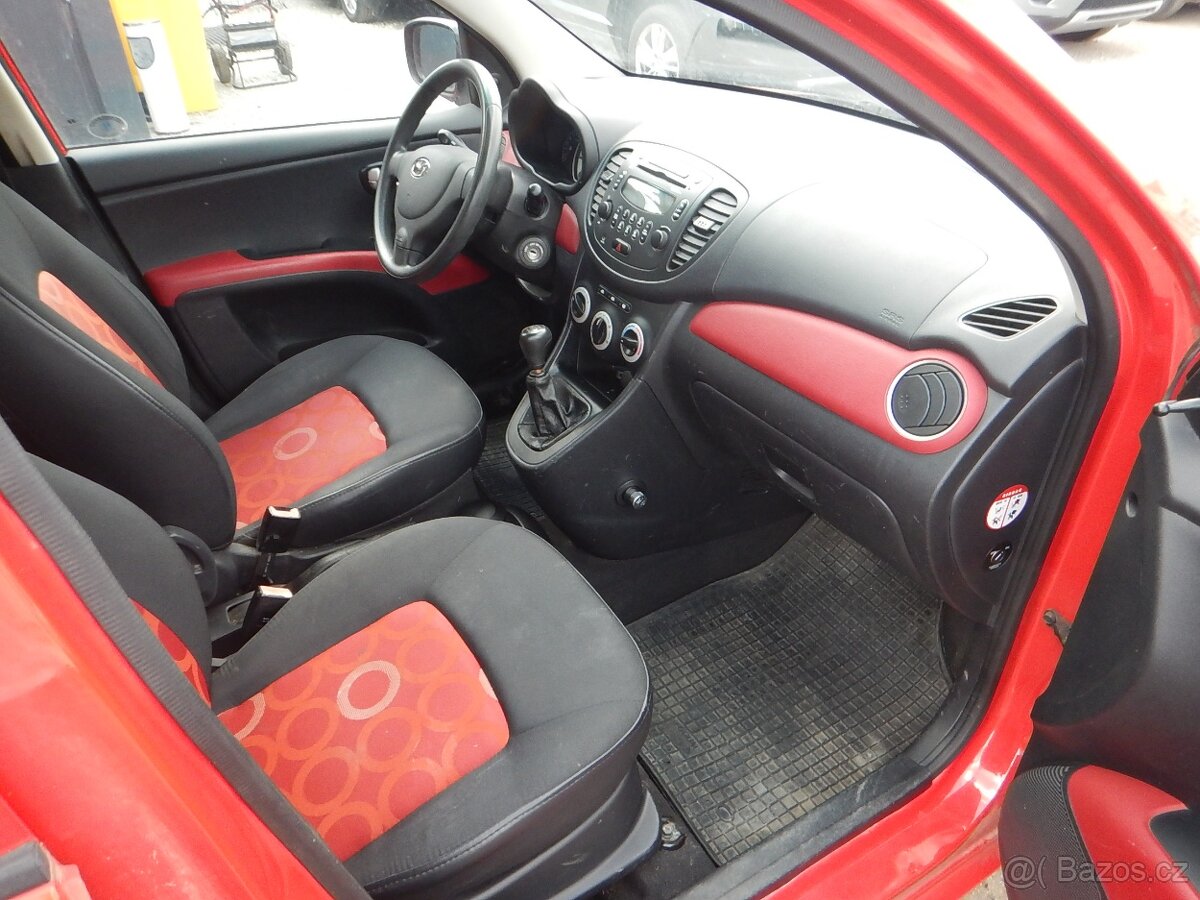 HYUNDAI i10, 1.1i, ČR - 13