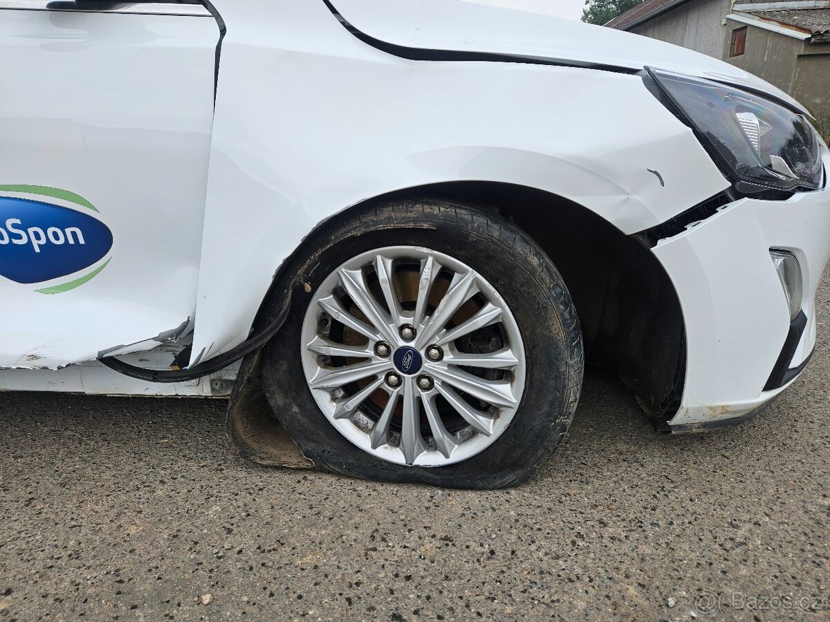 Ford Focus 1.5i 110kw Titanium 2019 - 13