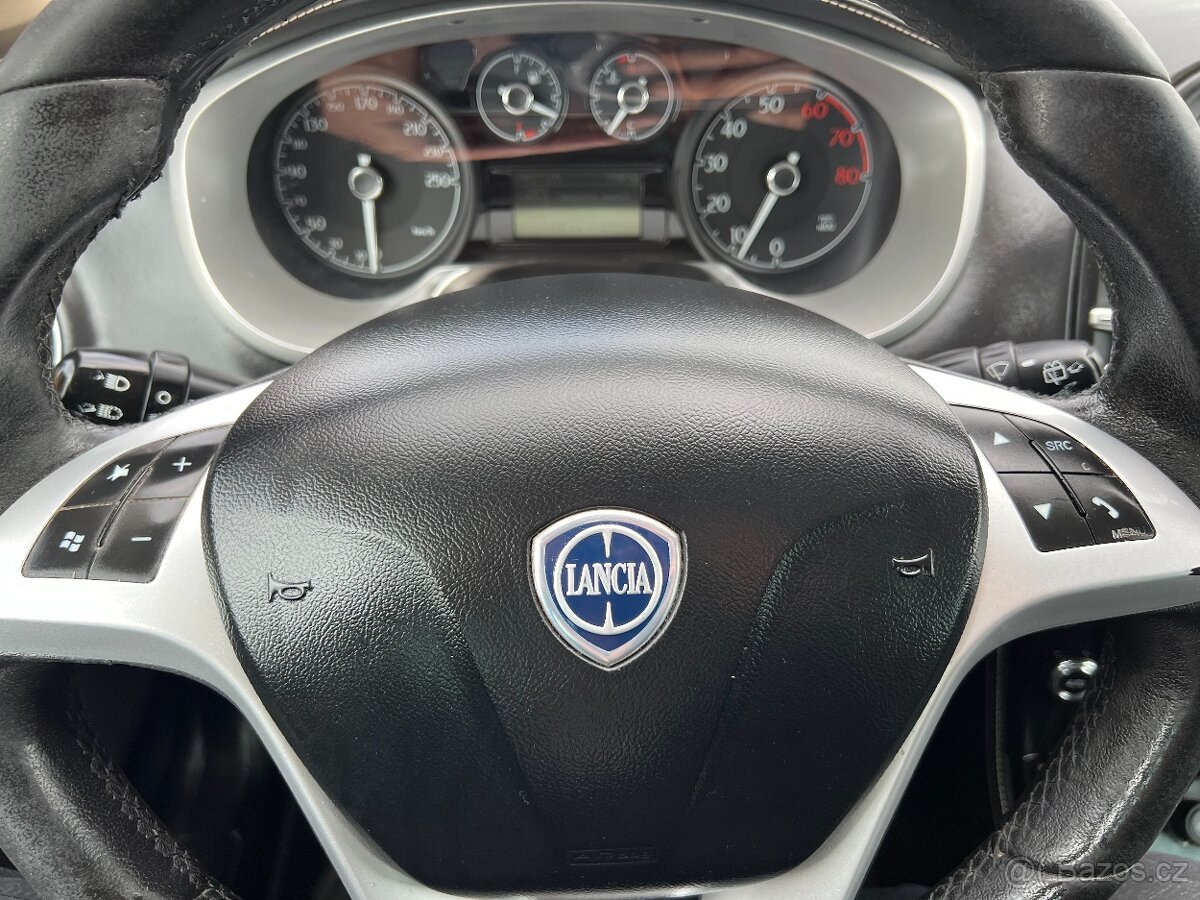 Lancia Delta, 1.4 T MultiAir 103kW - 13