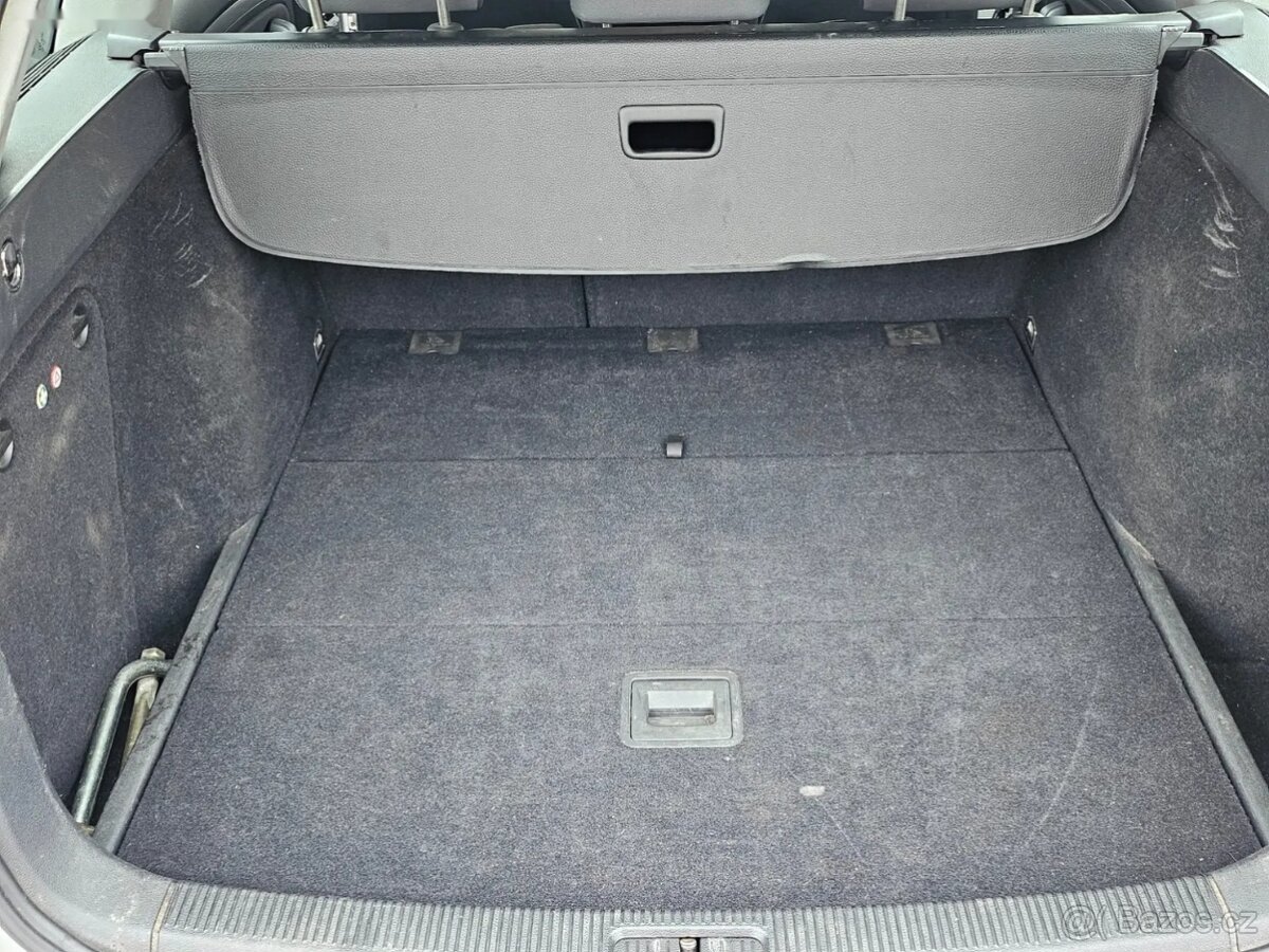 Volkswagen Golf Variant - 13