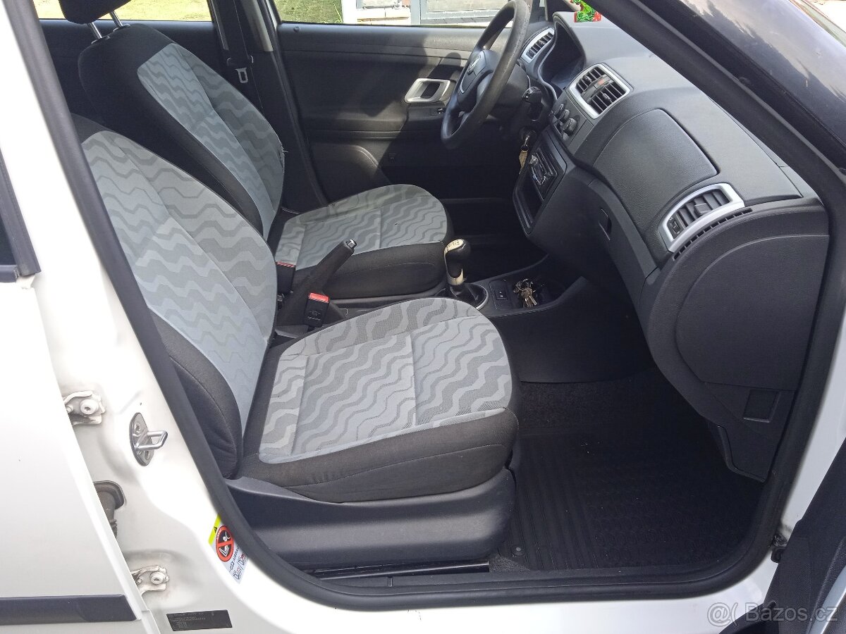ŠKODA FABIA II KOMBI 1,4TDi 59 kw,rv 8/2009,PLNĚPOJÍZDNÁ - 13