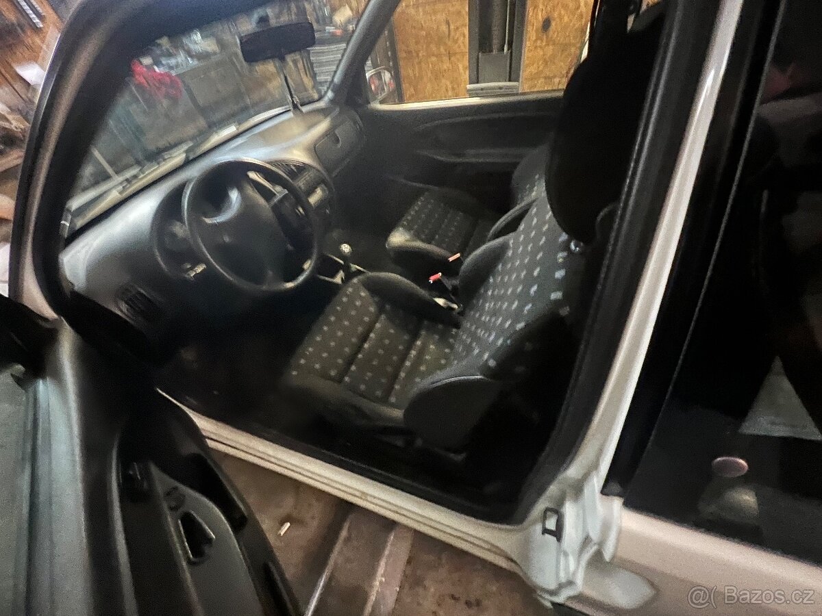 Citroen Saxo 1.6.vts - 13