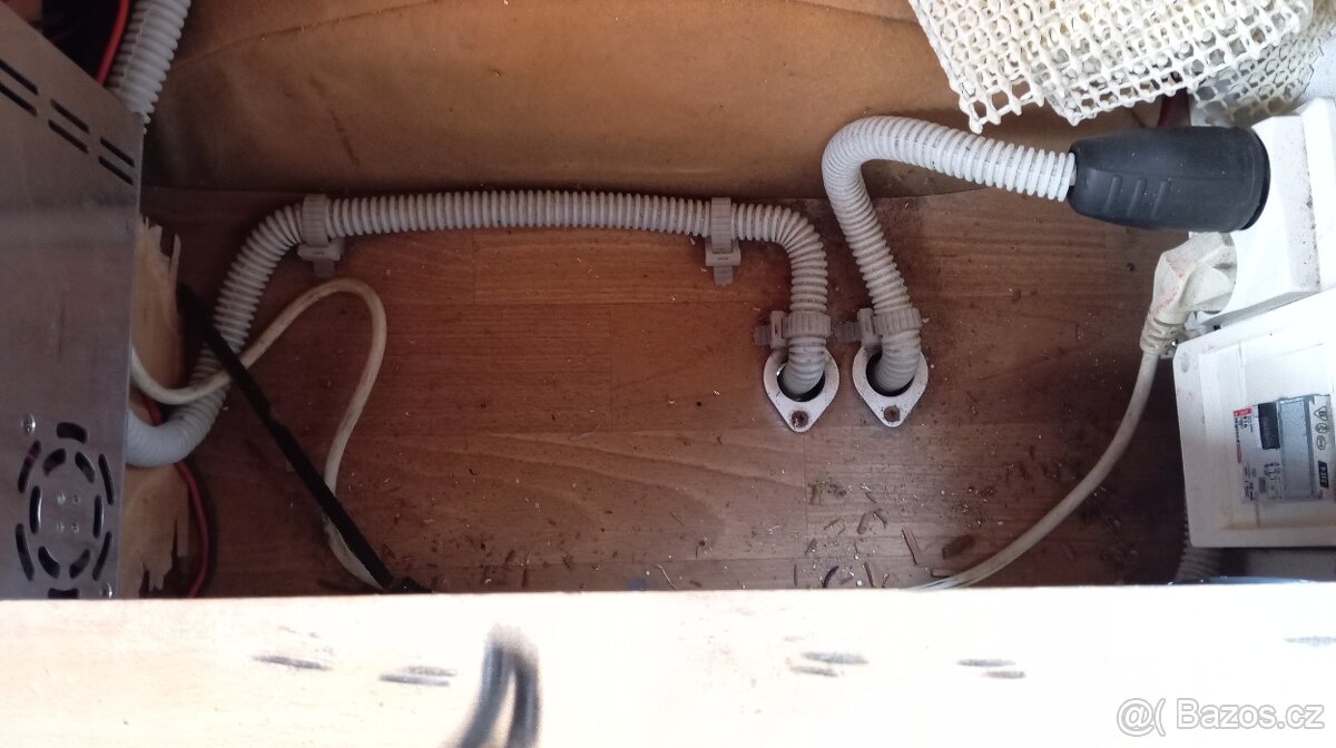 Prodám karavan N126 NTL - 13