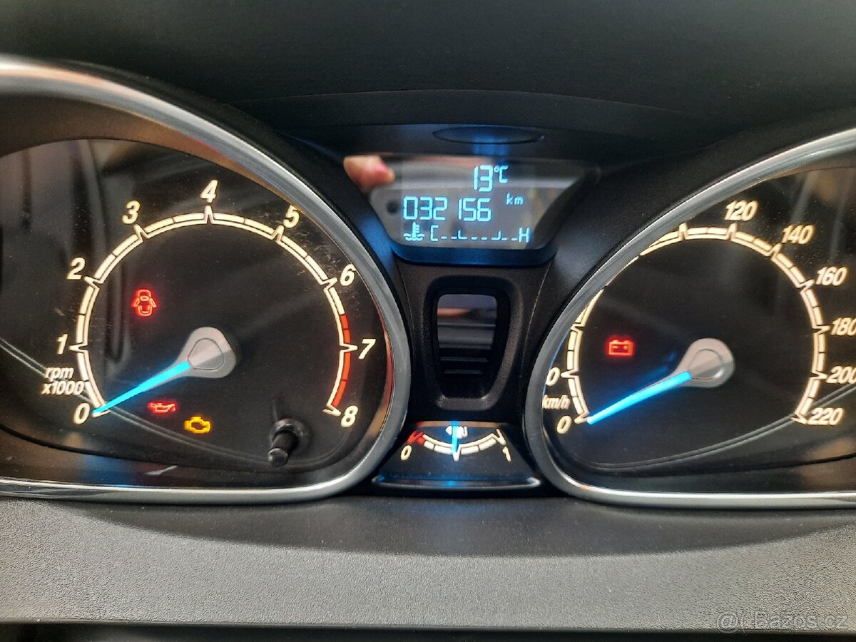 FORD FIESTA 1.4 BENZÍN - 13