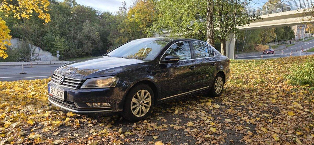 Volkswagen Passat B7 1.6 TDI BlueMotion - 13