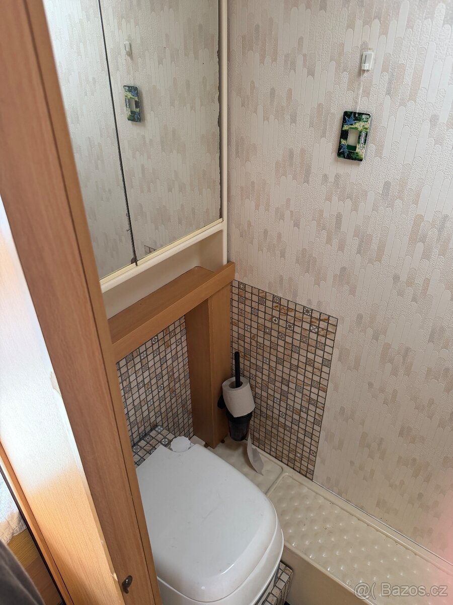 Karavan Dethleffs Camper - 13