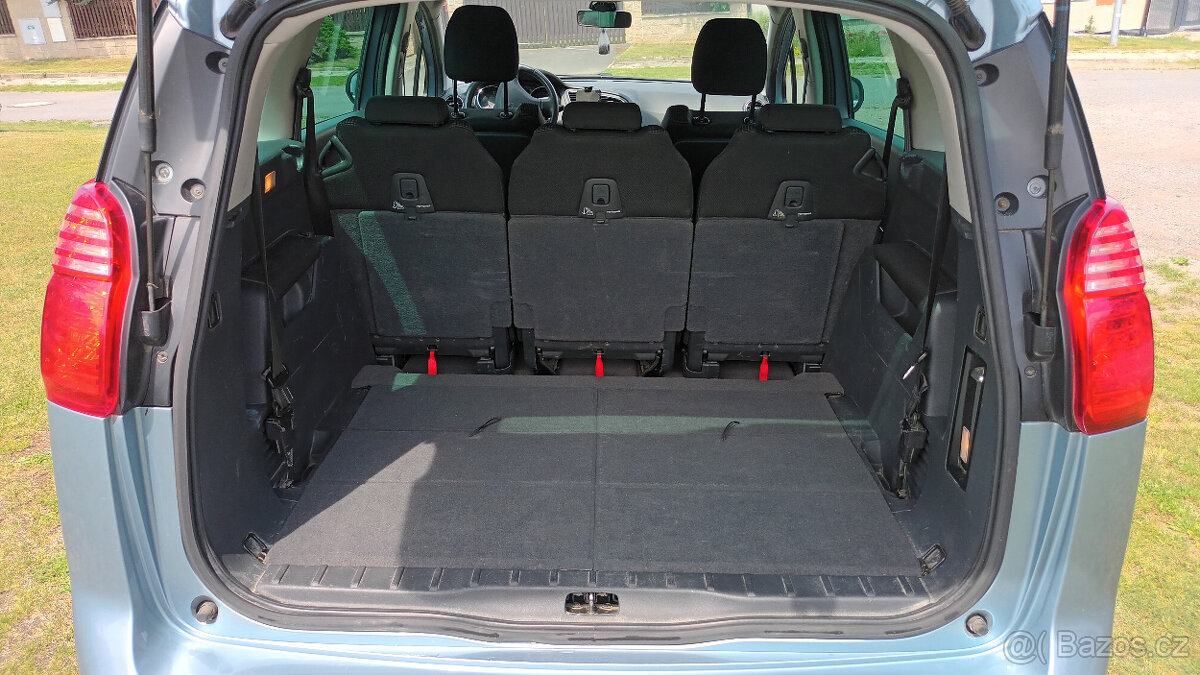 Peugeot 5008 - 13