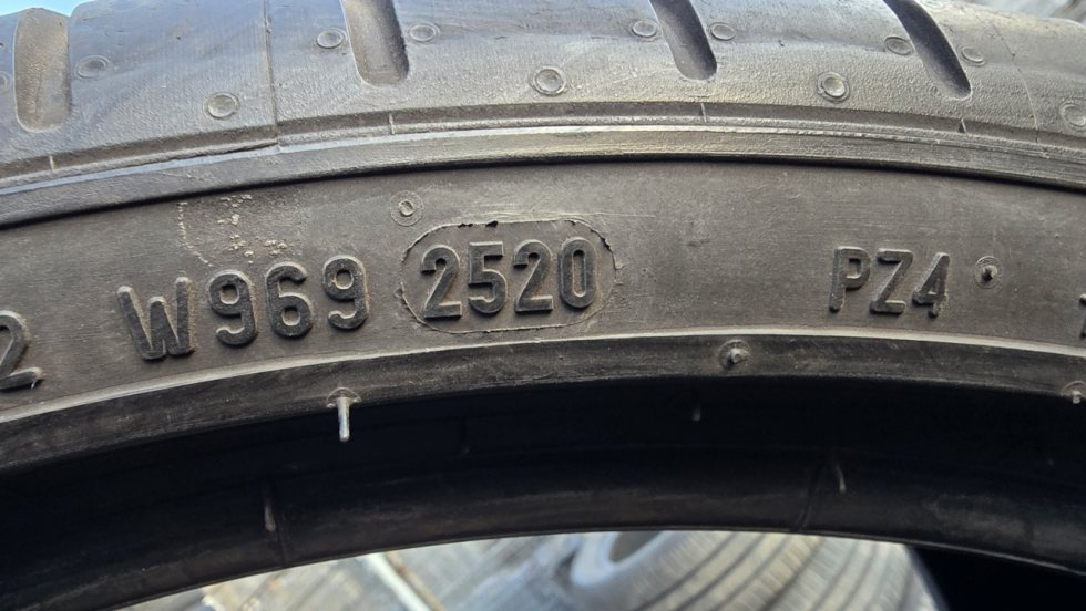 Letní pneu 275/30/20 Pirelli Run Flat - 13