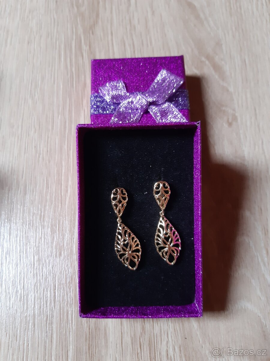 Luxusní visící pozlacené náušnice - 13
