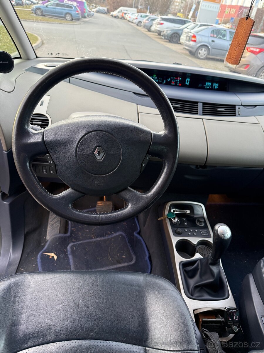 Renault Espace IV 2006 2.2dCi - 13