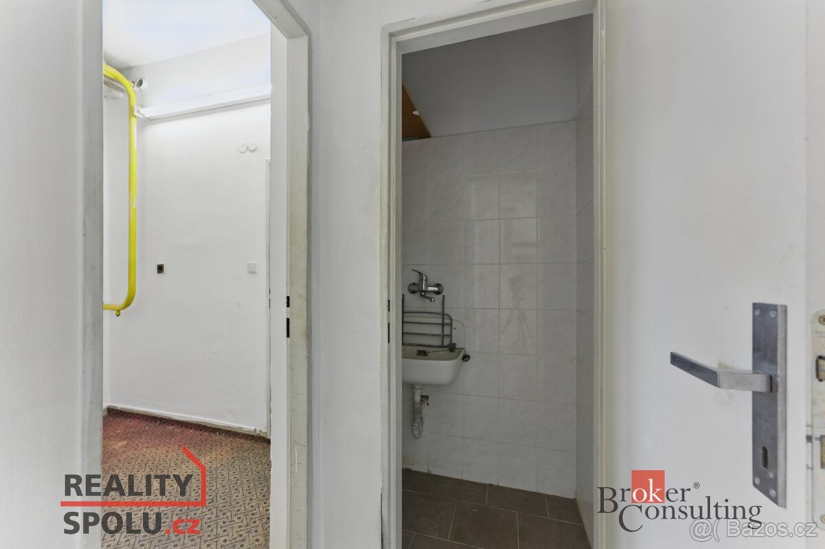 Prodej, komerční/obchodní prostory, 129 m2, Nádražní 2186/52 - 13