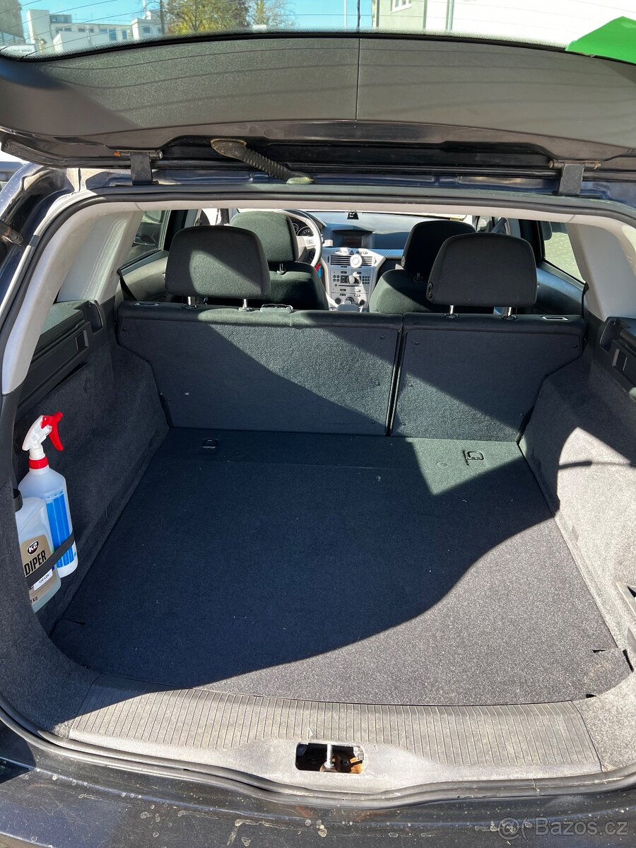 Opel Astra H - 13