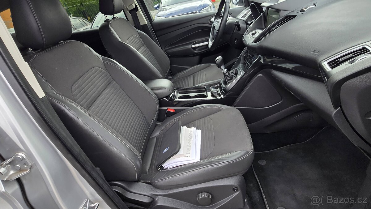 FORD KUGA 2.0TDCi TITANIUM 110KW 1MAJITEL - 13